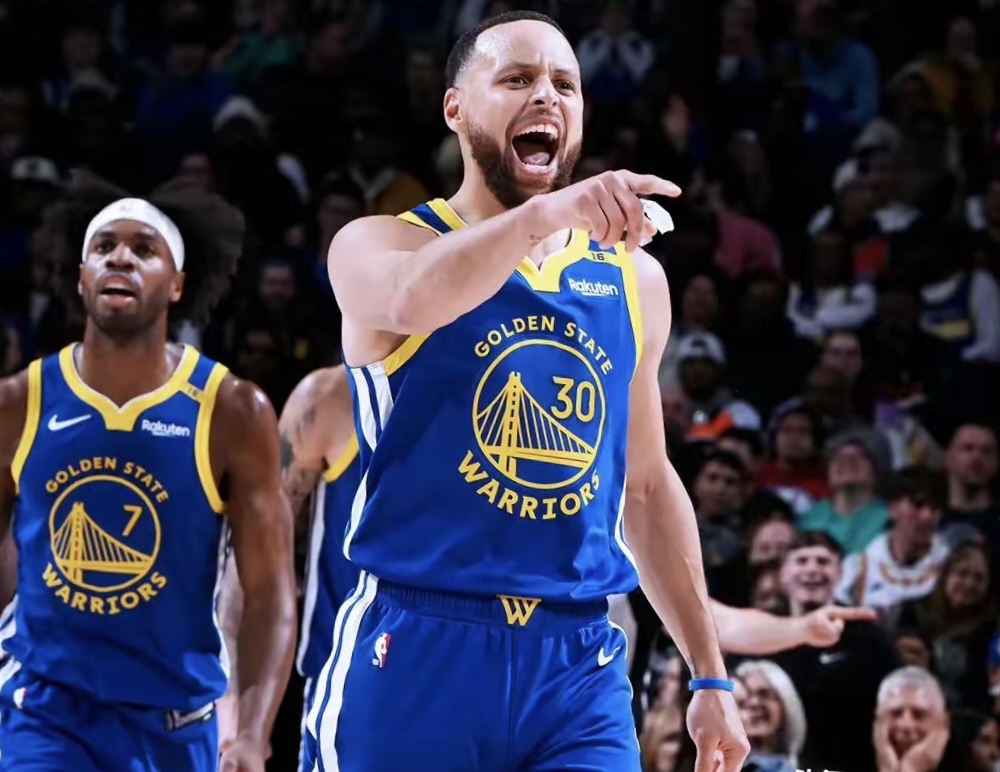 勇士横扫对手，库里杜兰特再掀新篇章(勇士库里和杜兰特谁是老大)